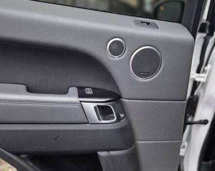 Білий Ленд Ровер Range Rover Sport, об'ємом двигуна 3 л та пробігом 170 тис. км за 27900 $, фото 19 на Automoto.ua