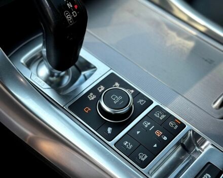 Білий Ленд Ровер Range Rover Sport, об'ємом двигуна 2.99 л та пробігом 197 тис. км за 24777 $, фото 23 на Automoto.ua
