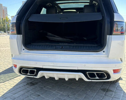 Білий Ленд Ровер Range Rover Sport, об'ємом двигуна 3 л та пробігом 170 тис. км за 27800 $, фото 19 на Automoto.ua