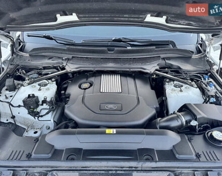 Білий Ленд Ровер Range Rover Sport, об'ємом двигуна 2.99 л та пробігом 105 тис. км за 26900 $, фото 19 на Automoto.ua