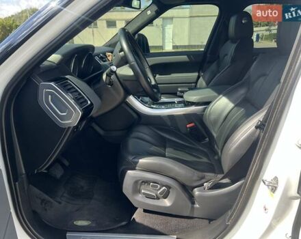 Білий Ленд Ровер Range Rover Sport, об'ємом двигуна 3 л та пробігом 120 тис. км за 30000 $, фото 33 на Automoto.ua