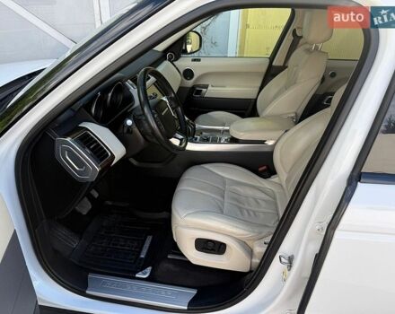 Білий Ленд Ровер Range Rover Sport, об'ємом двигуна 3 л та пробігом 171 тис. км за 24500 $, фото 22 на Automoto.ua