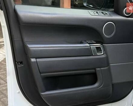 Білий Ленд Ровер Range Rover Sport, об'ємом двигуна 3 л та пробігом 261 тис. км за 26990 $, фото 18 на Automoto.ua