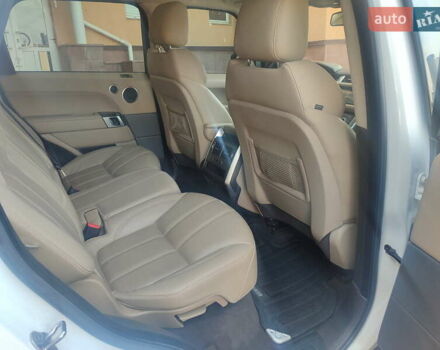 Білий Ленд Ровер Range Rover Sport, об'ємом двигуна 2.99 л та пробігом 219 тис. км за 23000 $, фото 9 на Automoto.ua