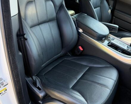 Білий Ленд Ровер Range Rover Sport, об'ємом двигуна 2.99 л та пробігом 142 тис. км за 25700 $, фото 38 на Automoto.ua