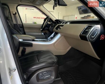 Білий Ленд Ровер Range Rover Sport, об'ємом двигуна 3 л та пробігом 203 тис. км за 22490 $, фото 33 на Automoto.ua