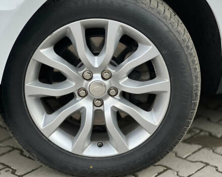 Білий Ленд Ровер Range Rover Sport, об'ємом двигуна 3 л та пробігом 173 тис. км за 24999 $, фото 13 на Automoto.ua