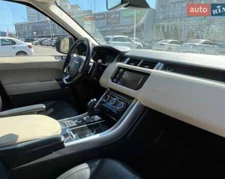 Білий Ленд Ровер Range Rover Sport, об'ємом двигуна 2.99 л та пробігом 158 тис. км за 25000 $, фото 12 на Automoto.ua