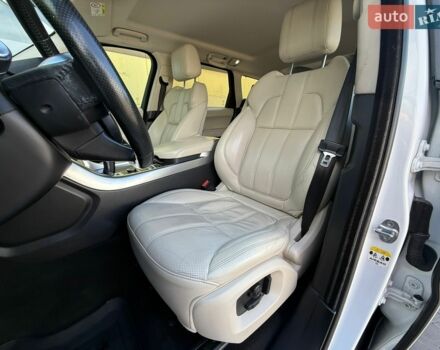 Білий Ленд Ровер Range Rover Sport, об'ємом двигуна 3 л та пробігом 171 тис. км за 22500 $, фото 23 на Automoto.ua