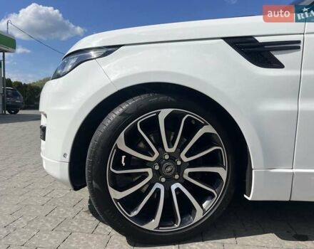 Білий Ленд Ровер Range Rover Sport, об'ємом двигуна 3 л та пробігом 120 тис. км за 30000 $, фото 45 на Automoto.ua