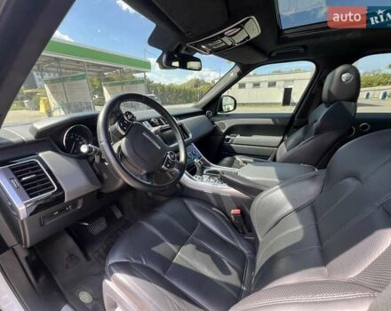 Білий Ленд Ровер Range Rover Sport, об'ємом двигуна 3 л та пробігом 120 тис. км за 30000 $, фото 36 на Automoto.ua
