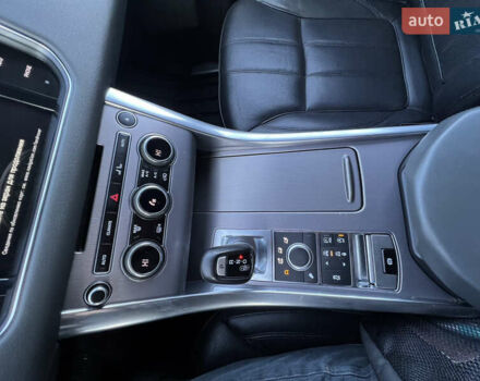Белый Ленд Ровер Рендж Ровер Спорт, объемом двигателя 3 л и пробегом 186 тыс. км за 25500 $, фото 15 на Automoto.ua