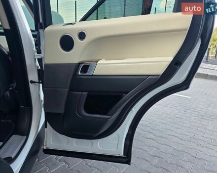 Білий Ленд Ровер Range Rover Sport, об'ємом двигуна 3 л та пробігом 194 тис. км за 23777 $, фото 61 на Automoto.ua