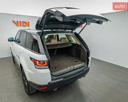 Білий Ленд Ровер Range Rover Sport, об'ємом двигуна 3 л та пробігом 57 тис. км за 37081 $, фото 6 на Automoto.ua