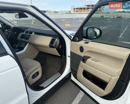 Белый Ленд Ровер Рендж Ровер Спорт, объемом двигателя 2.99 л и пробегом 132 тыс. км за 31000 $, фото 10 на Automoto.ua