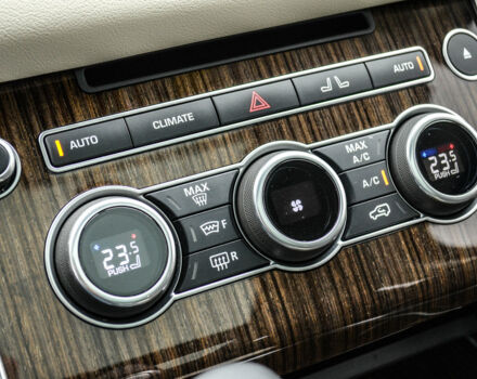 Білий Ленд Ровер Range Rover Sport, об'ємом двигуна 3 л та пробігом 81 тис. км за 55000 $, фото 35 на Automoto.ua
