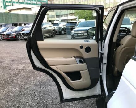 Білий Ленд Ровер Range Rover Sport, об'ємом двигуна 3 л та пробігом 80 тис. км за 51500 $, фото 42 на Automoto.ua