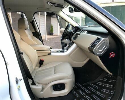Білий Ленд Ровер Range Rover Sport, об'ємом двигуна 3 л та пробігом 80 тис. км за 51500 $, фото 48 на Automoto.ua