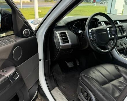 Білий Ленд Ровер Range Rover Sport, об'ємом двигуна 2.99 л та пробігом 160 тис. км за 33000 $, фото 13 на Automoto.ua