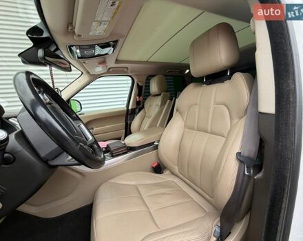 Білий Ленд Ровер Range Rover Sport, об'ємом двигуна 2.99 л та пробігом 130 тис. км за 32000 $, фото 4 на Automoto.ua