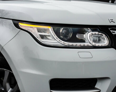 Білий Ленд Ровер Range Rover Sport, об'ємом двигуна 3 л та пробігом 81 тис. км за 55000 $, фото 17 на Automoto.ua