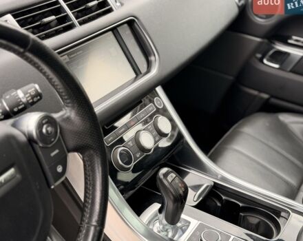 Білий Ленд Ровер Range Rover Sport, об'ємом двигуна 3 л та пробігом 194 тис. км за 22490 $, фото 11 на Automoto.ua