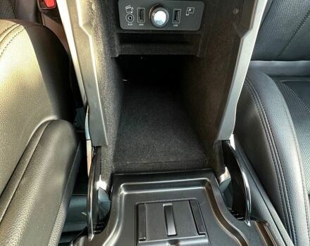 Білий Ленд Ровер Range Rover Sport, об'ємом двигуна 3 л та пробігом 112 тис. км за 25999 $, фото 75 на Automoto.ua
