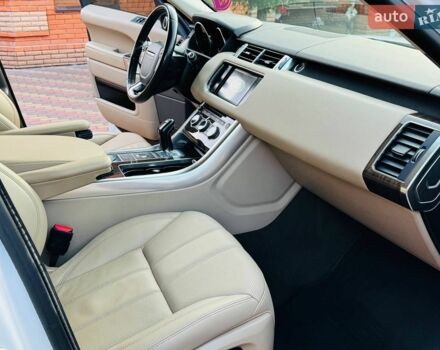 Білий Ленд Ровер Range Rover Sport, об'ємом двигуна 2.99 л та пробігом 170 тис. км за 35800 $, фото 21 на Automoto.ua