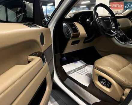 Білий Ленд Ровер Range Rover Sport, об'ємом двигуна 2.99 л та пробігом 132 тис. км за 28900 $, фото 13 на Automoto.ua