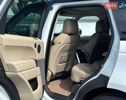 Белый Ленд Ровер Рендж Ровер Спорт, объемом двигателя 3 л и пробегом 181 тыс. км за 29500 $, фото 21 на Automoto.ua