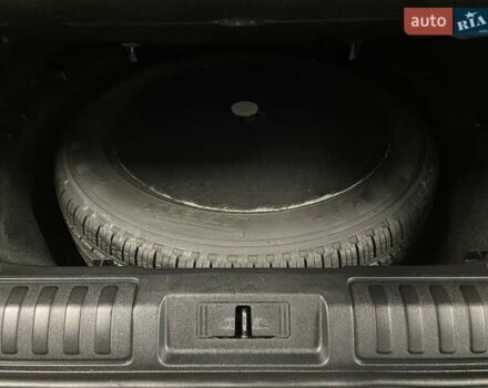 Білий Ленд Ровер Range Rover Sport, об'ємом двигуна 3 л та пробігом 132 тис. км за 33700 $, фото 22 на Automoto.ua