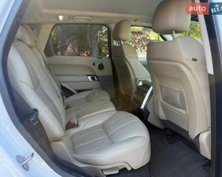 Білий Ленд Ровер Range Rover Sport, об'ємом двигуна 2.99 л та пробігом 233 тис. км за 27500 $, фото 24 на Automoto.ua