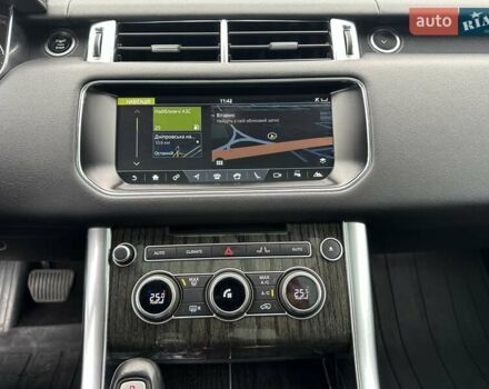 Білий Ленд Ровер Range Rover Sport, об'ємом двигуна 2.99 л та пробігом 140 тис. км за 25900 $, фото 30 на Automoto.ua