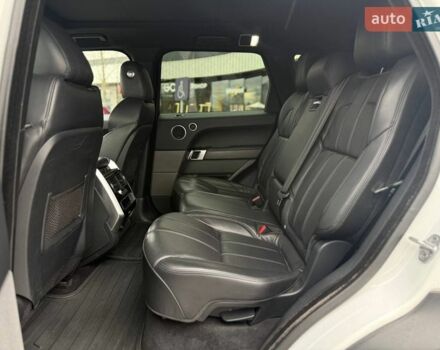 Білий Ленд Ровер Range Rover Sport, об'ємом двигуна 2.99 л та пробігом 194 тис. км за 24990 $, фото 10 на Automoto.ua