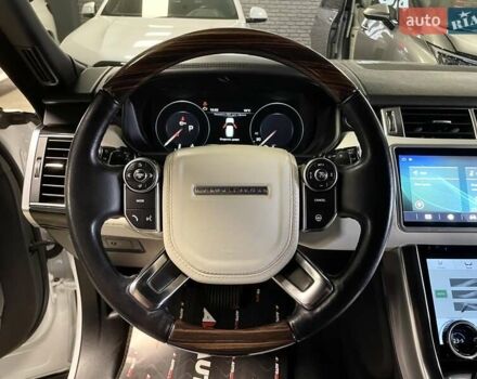 Білий Ленд Ровер Range Rover Sport, об'ємом двигуна 3 л та пробігом 132 тис. км за 33700 $, фото 50 на Automoto.ua