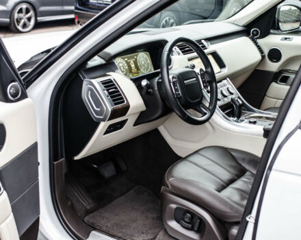 Білий Ленд Ровер Range Rover Sport, об'ємом двигуна 3 л та пробігом 81 тис. км за 55000 $, фото 25 на Automoto.ua