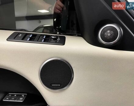 Білий Ленд Ровер Range Rover Sport, об'ємом двигуна 3 л та пробігом 132 тис. км за 33700 $, фото 25 на Automoto.ua