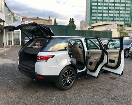 Білий Ленд Ровер Range Rover Sport, об'ємом двигуна 3 л та пробігом 80 тис. км за 51500 $, фото 38 на Automoto.ua