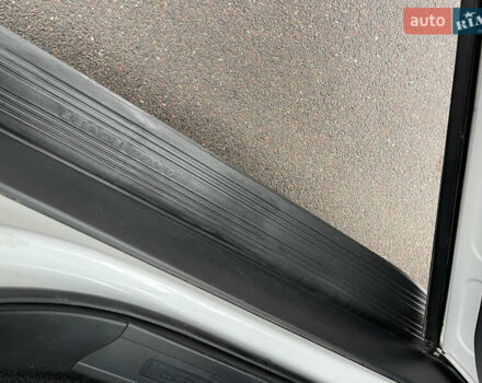 Белый Ленд Ровер Рендж Ровер Спорт, объемом двигателя 2.99 л и пробегом 175 тыс. км за 26000 $, фото 19 на Automoto.ua