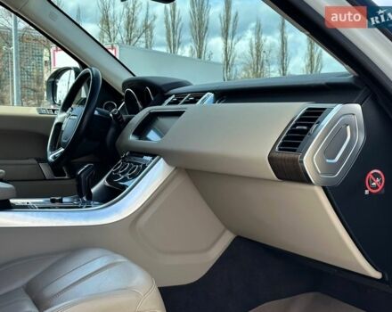 Белый Ленд Ровер Рендж Ровер Спорт, объемом двигателя 3 л и пробегом 181 тыс. км за 29500 $, фото 29 на Automoto.ua