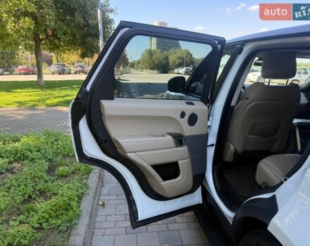 Білий Ленд Ровер Range Rover Sport, об'ємом двигуна 2.99 л та пробігом 233 тис. км за 27500 $, фото 26 на Automoto.ua