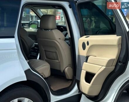 Белый Ленд Ровер Рендж Ровер Спорт, объемом двигателя 3 л и пробегом 181 тыс. км за 29500 $, фото 24 на Automoto.ua