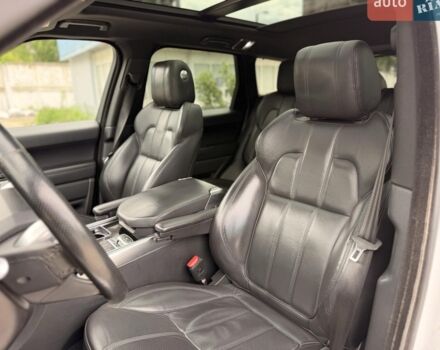 Білий Ленд Ровер Range Rover Sport, об'ємом двигуна 3 л та пробігом 194 тис. км за 22490 $, фото 13 на Automoto.ua