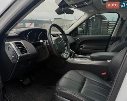 Білий Ленд Ровер Range Rover Sport, об'ємом двигуна 2.99 л та пробігом 142 тис. км за 29990 $, фото 10 на Automoto.ua