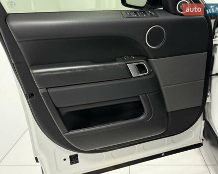 Білий Ленд Ровер Range Rover Sport, об'ємом двигуна 2.99 л та пробігом 167 тис. км за 28900 $, фото 27 на Automoto.ua