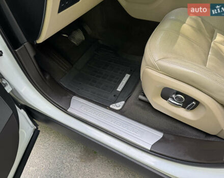 Белый Ленд Ровер Рендж Ровер Спорт, объемом двигателя 2.99 л и пробегом 175 тыс. км за 32100 $, фото 14 на Automoto.ua