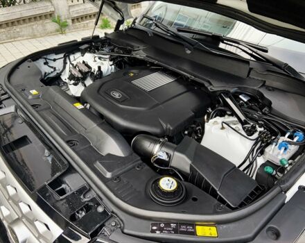 Білий Ленд Ровер Range Rover Sport, об'ємом двигуна 3 л та пробігом 40 тис. км за 58900 $, фото 21 на Automoto.ua