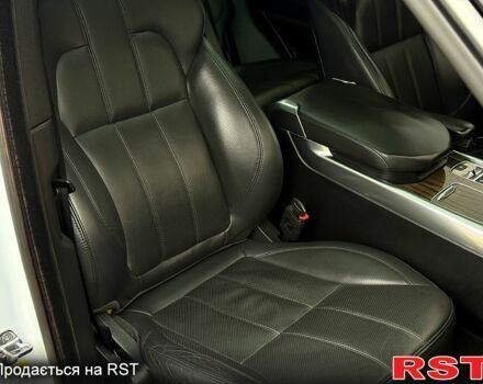 Белый Ленд Ровер Рендж Ровер Спорт, объемом двигателя 3 л и пробегом 201 тыс. км за 37000 $, фото 6 на Automoto.ua