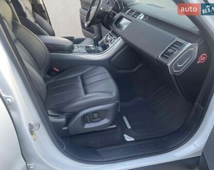 Білий Ленд Ровер Range Rover Sport, об'ємом двигуна 2.99 л та пробігом 147 тис. км за 32000 $, фото 9 на Automoto.ua