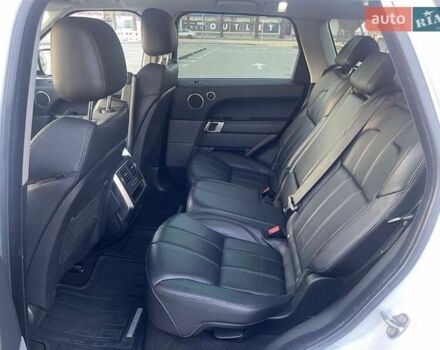 Білий Ленд Ровер Range Rover Sport, об'ємом двигуна 2.99 л та пробігом 147 тис. км за 32000 $, фото 8 на Automoto.ua